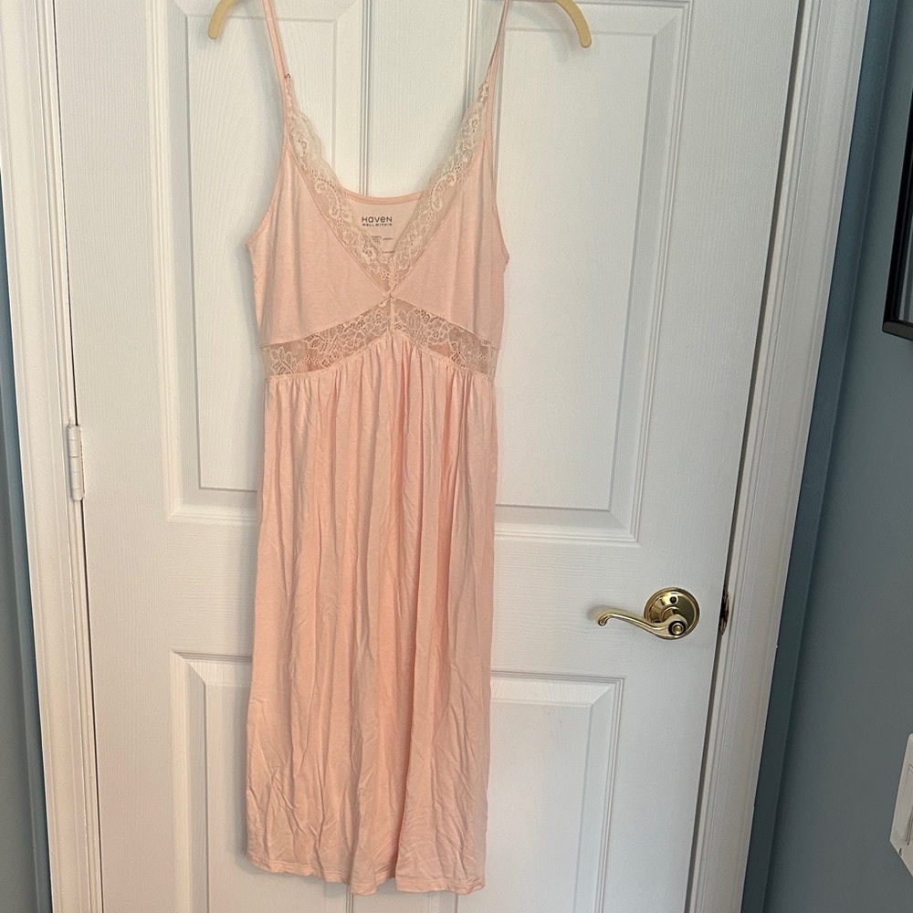 Haven Well Within Blush Lace Detail Chemise/Nightgown Size Medium